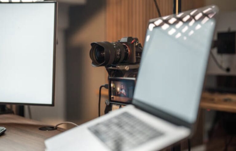 How to Become a Content Creator: The Ultimate Guide to Turning Passion Into Profit