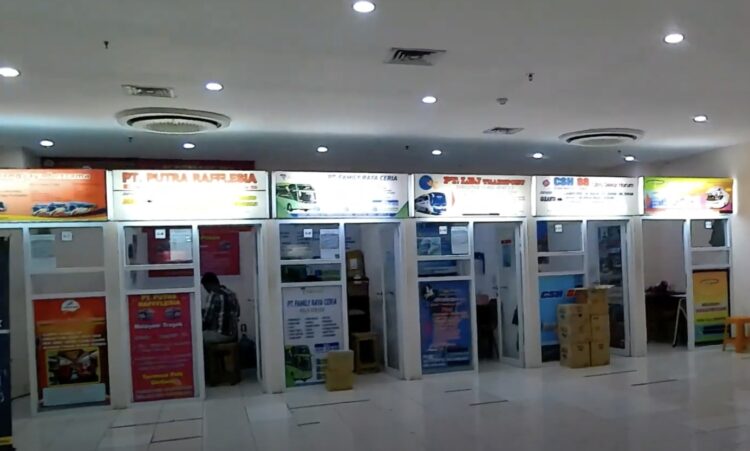 Daftar Bus di Terminal Pulo Gebang