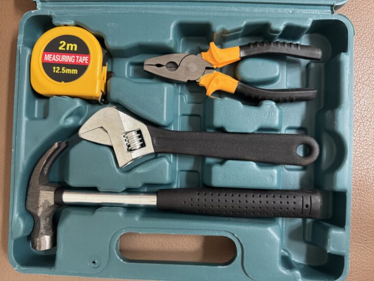 Cheap 12 Pcs DIY Tools Set Review