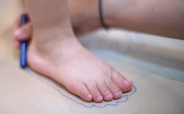 Cara Mengukur Kaki Anak untuk Beli Sepatu Online