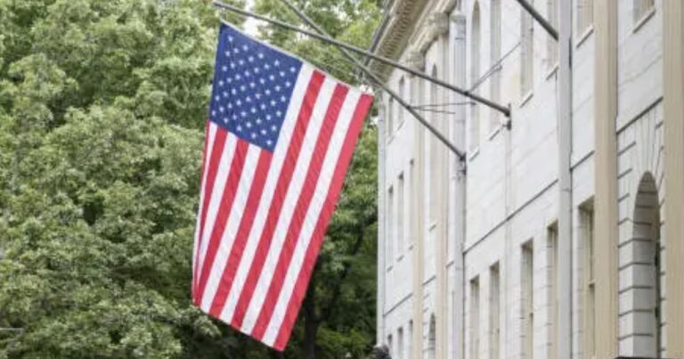 Harvard University Offers Free Tuition