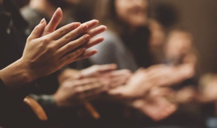 Pembukaan Presentasi Kelompok