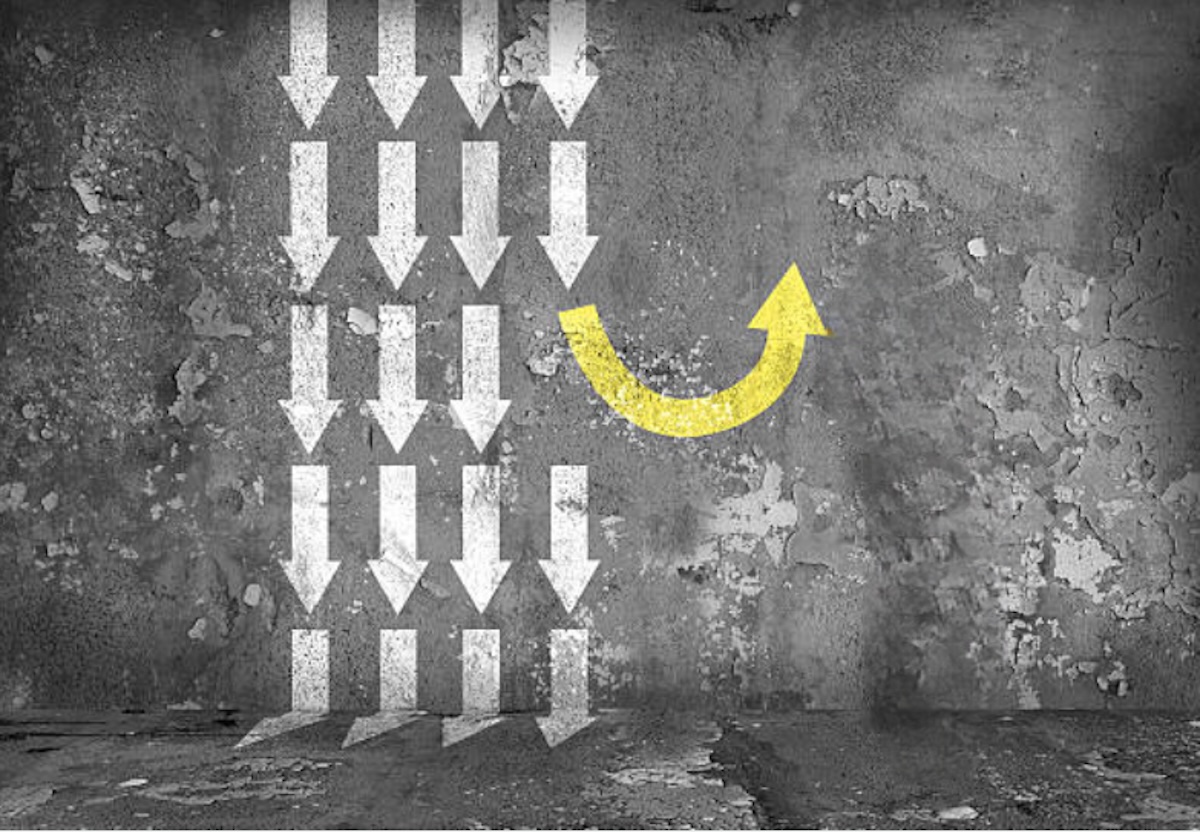 Melakukan Pivot Bisnis Mengubah Model Bisnis yang Sudah Tidak Relevan