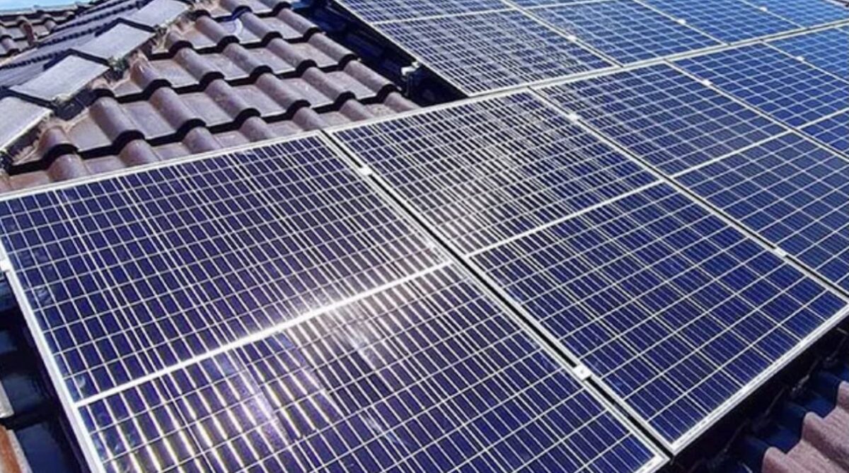 Solar Panel Cost Calculator: Estimate Your Savings