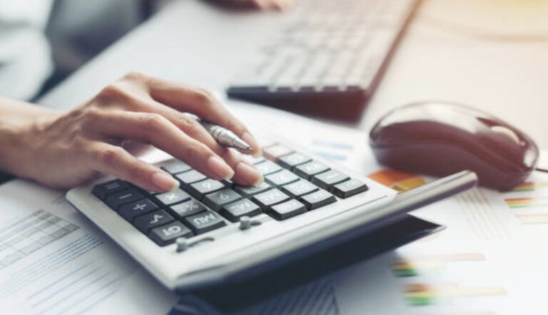 How to Calculate Annual Income: The Complete Guide for Employees, Freelancers, and Investors