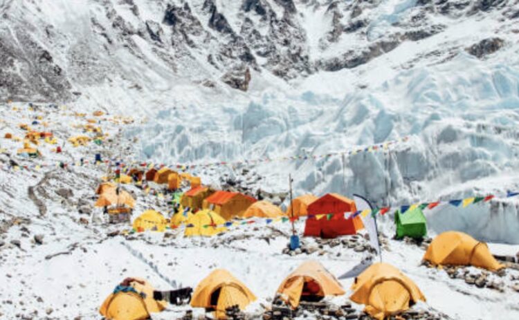 how long does it take to climb Mount Everest