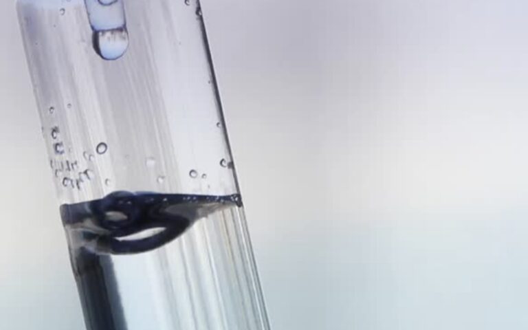 Thinking about donating plasma for cash? Discover why you shouldn’t donate plasma—from health risks to low compensation—before making a decision.