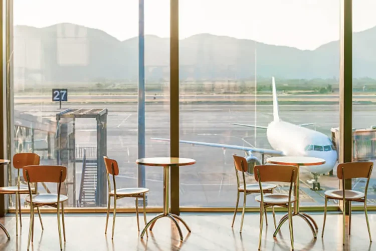 where to eat at Schiphol airport