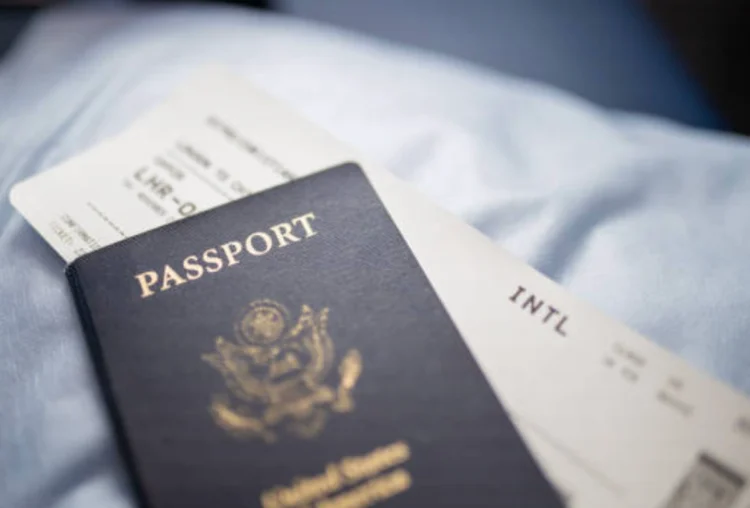 how much is flight to London from USA