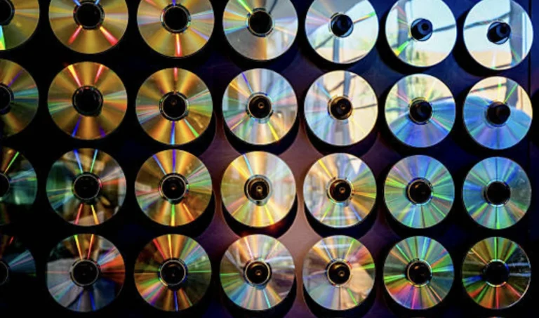 PlayStation discs discontinued 2028