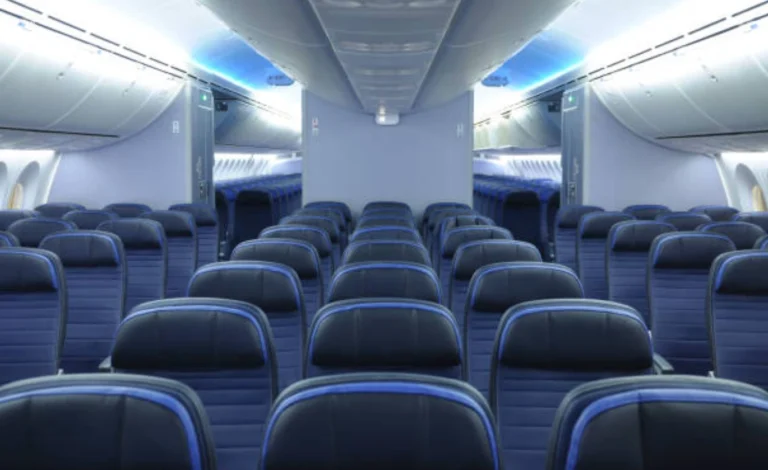 united airlines middle seats